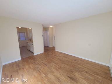 Main picture of 4122 W 120th St