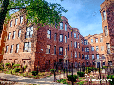 Main picture of 7600 S Essex Ave