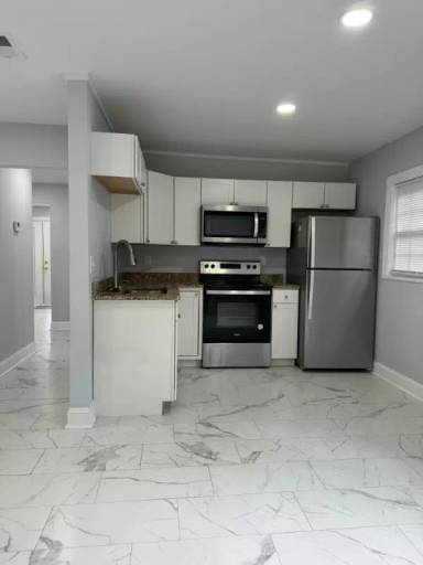 Main picture of 403 73rd Ave N