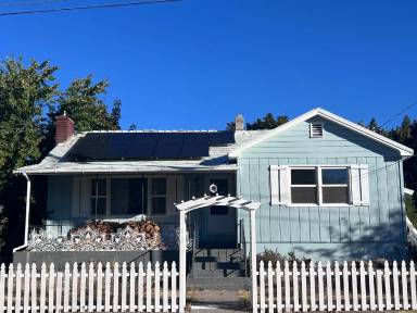 Main picture of 202 Merritt Ave