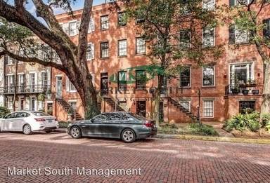 Main picture of 108 W Jones St