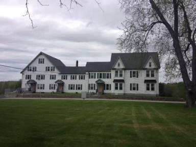 Main picture of 592 Riverside Drive - 12