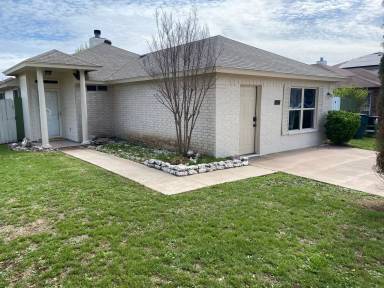Main picture of 1502 Quarry Dr