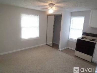 Main picture of 518 N Peachtree Unit Unit Ave