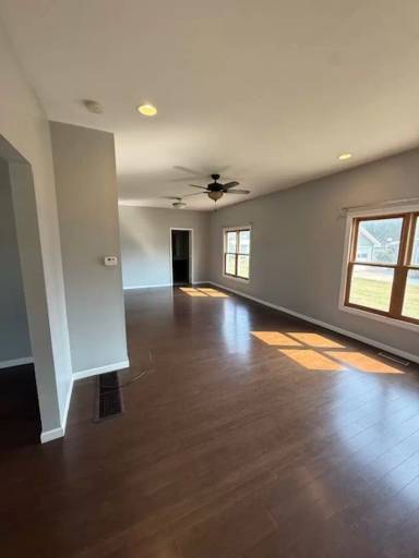 Main picture of 409 W Mulberry St