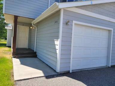Main picture of 2420 Daws Dr