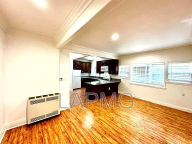 Main picture of 1536 4th Ave