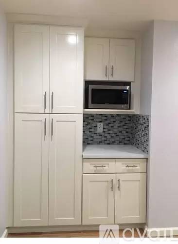 Main picture of 734 Liverpool Way
