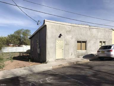 Main picture of 109 S Pinos Altos St