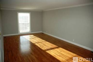 Main picture of 123 Deercrest Cir