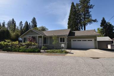 Main picture of 519 Saint Patricks Dr