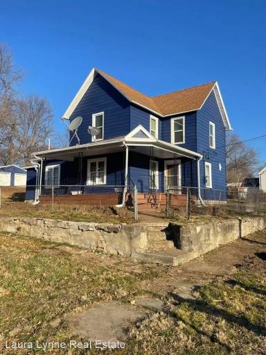 Main picture of 400 White St