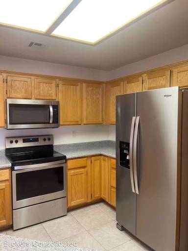 Main picture of Sandstone Condominiums