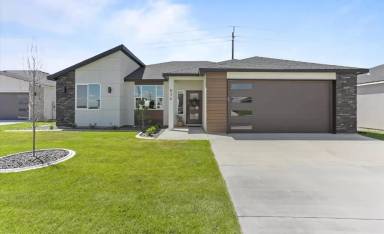 Main picture of 614 Caridad Ct