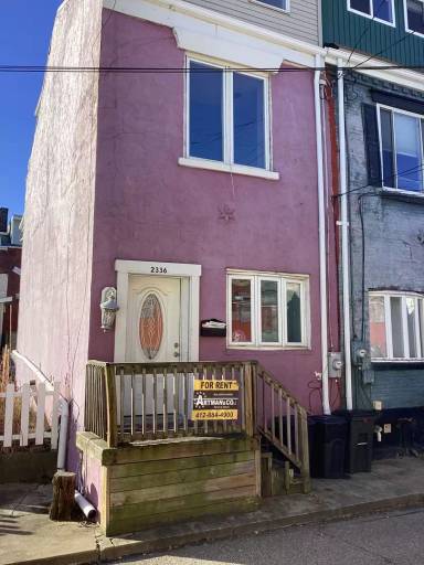 Main picture of 2332 Fox Way