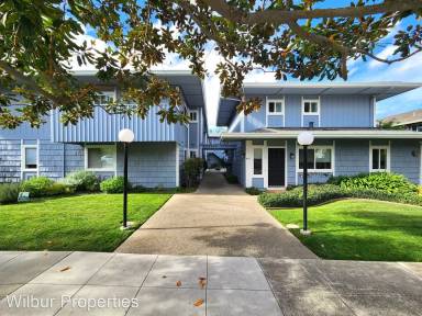 Main picture of 480 Lassen St