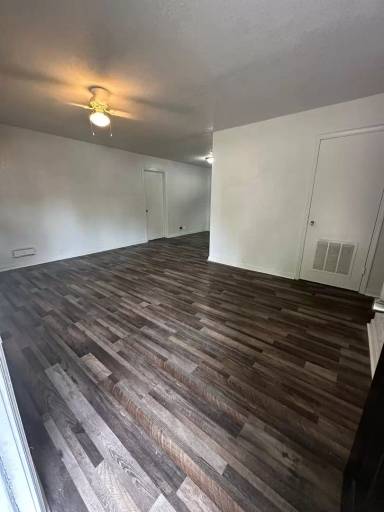 Main picture of 7312 E 109th St
