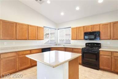 Main picture of 40 Stablewood Ct