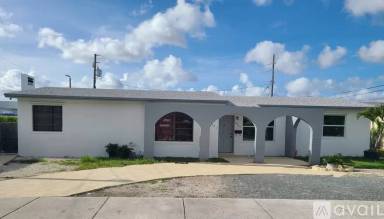 Main picture of 8925 SW 40th Ter