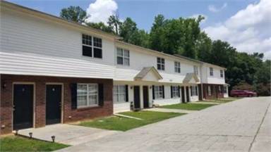 Main picture of 1300 Meadow Ave - B