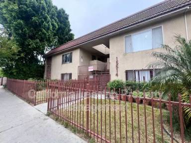 Main picture of 15514 Chase St