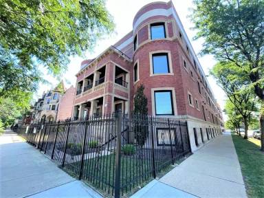 Main picture of 4500 S King Dr
