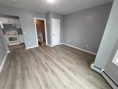 Main picture of 8 Church St