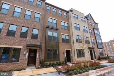 Main picture of 45132 Kincora Dr