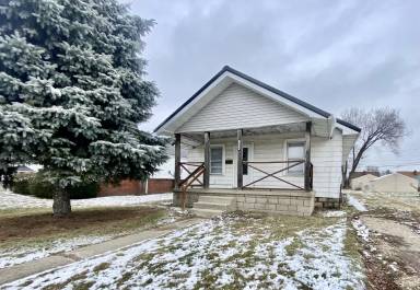 Main picture of 1004 E Wheeler St