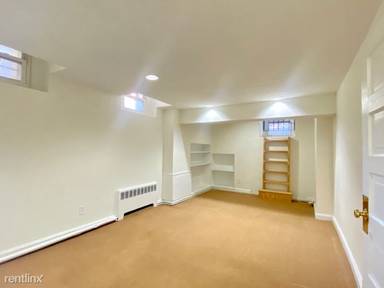 Main picture of 304 Berkeley St