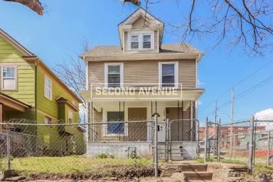 Main picture of 144 N White Ave
