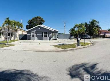 Main picture of 27941 SW 132nd Ct