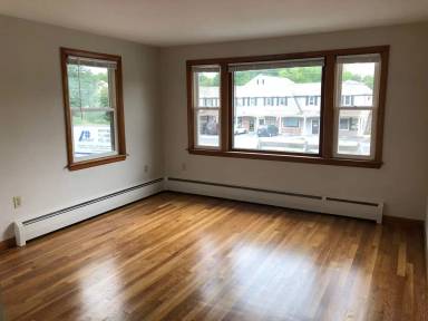 Main picture of 155 Main St