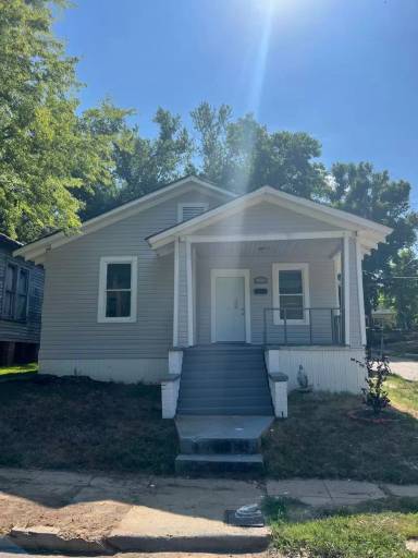 Main picture of 1025 Foster St