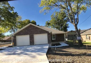 Main picture of 400 Elbert Ln