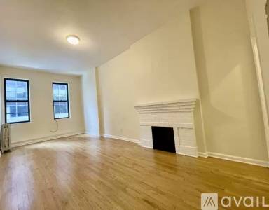 Main picture of 48 W 56th St