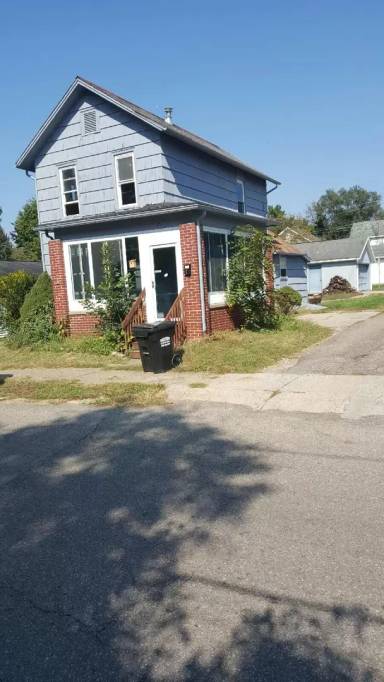 Main picture of 206 Moull St