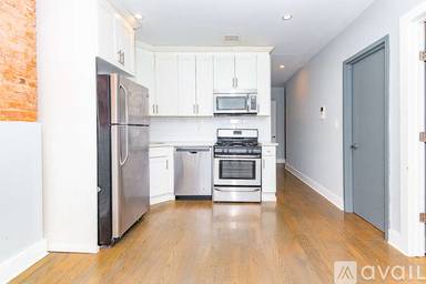 Main picture of 928 Hancock St