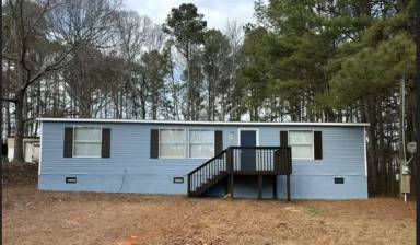 Main picture of 152 W Lakeview Dr