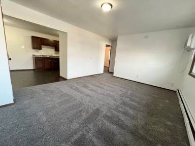 Main picture of 3304 S Kiwanis Ave