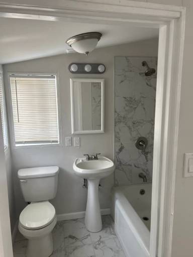 Main picture of 719 W Acacia St