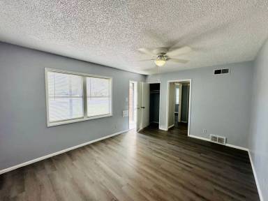Main picture of 2720 Duncan Dr