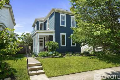 Main picture of 329 E Jenkins Ave