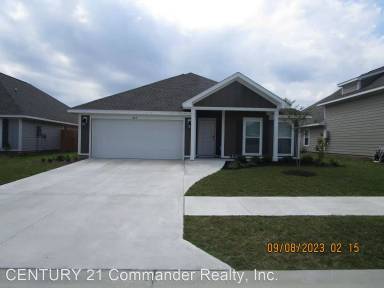 Main picture of 215 Bayou Bend Ln