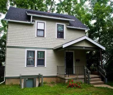 Main picture of 701 Catherine St