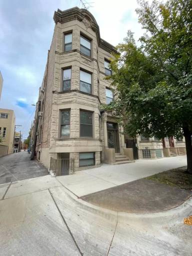 Main picture of 1210 W Lexington St