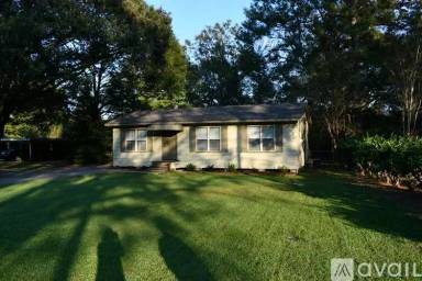 Main picture of 1608 Landry Dr