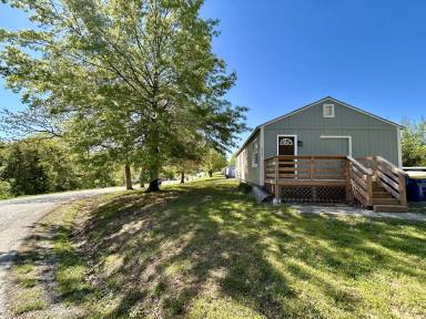 Main picture of 8160 Oak St