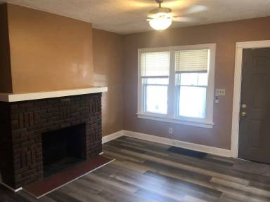 Main picture of 553-916 16th St NW