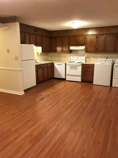 Main picture of Halifax Court Apartments